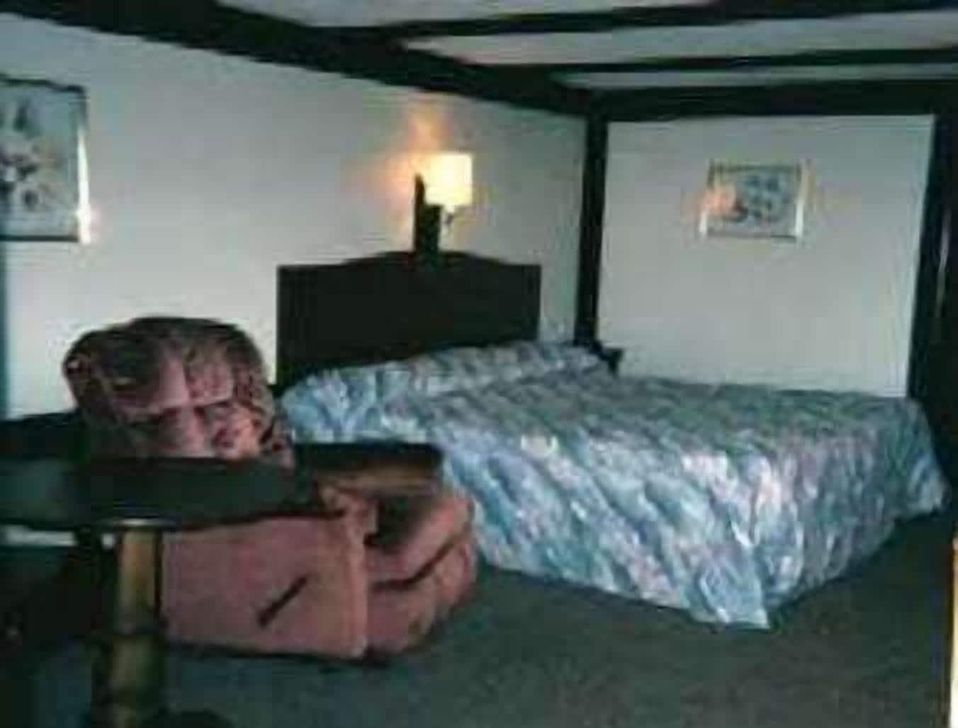 Knights Inn Somerset Room photo